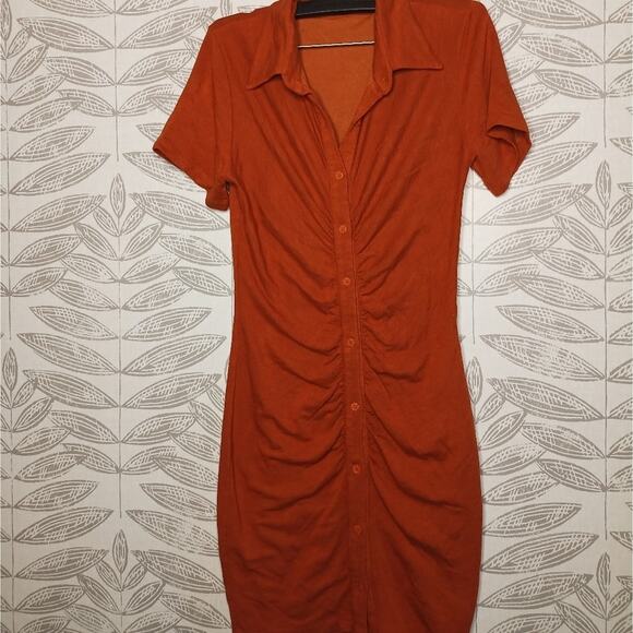 Monrow Shirred Dress Supersoft Button Front Retro Velma Revolve - Picture 2 of 7